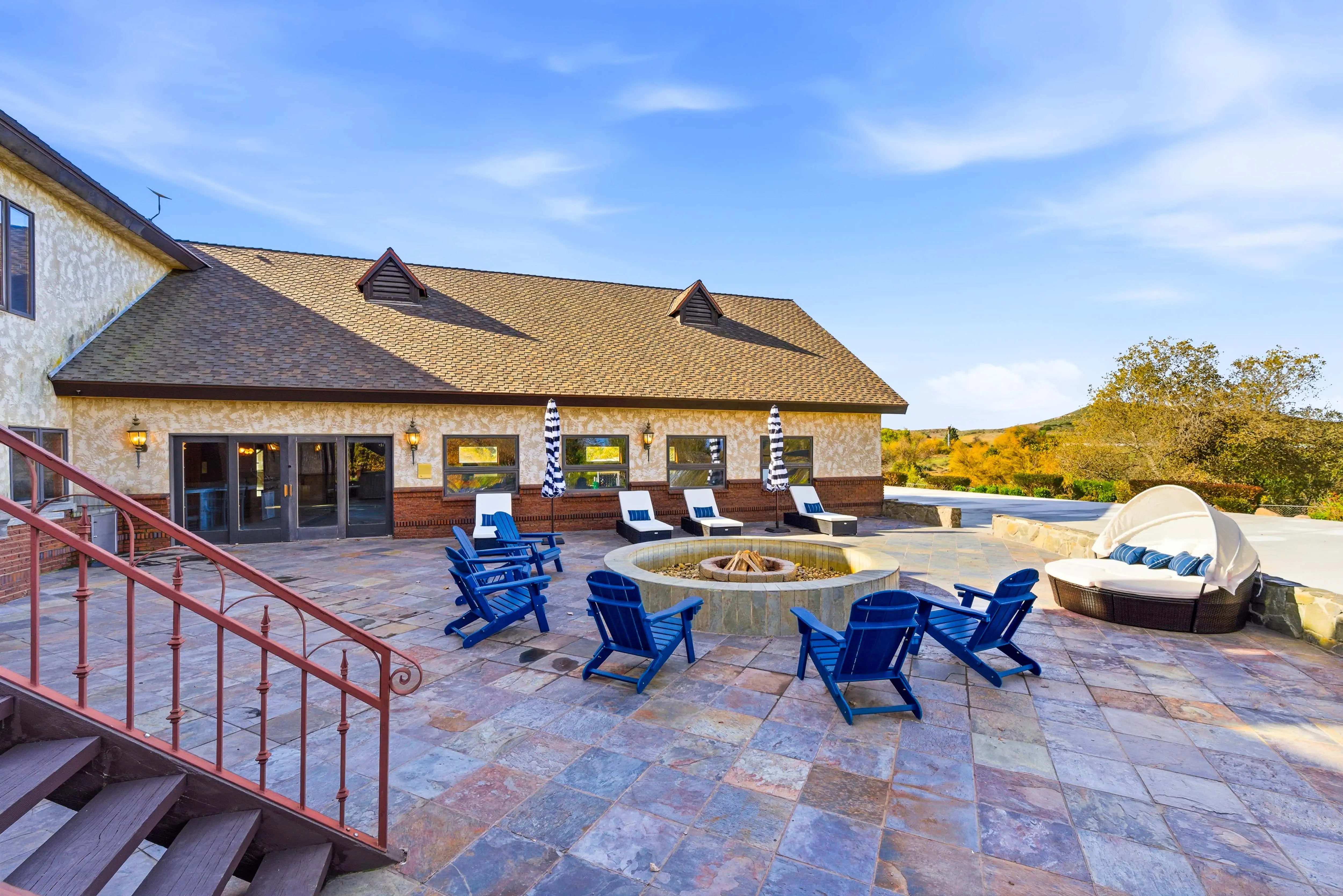 Beautiful Perris Real Estate Photography of large courtyard with built in fire pit.